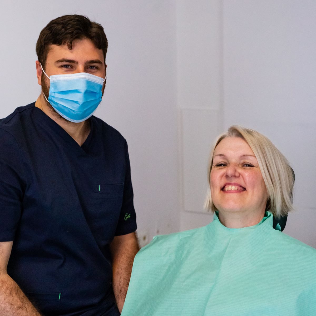 Pacijent s doktorom dentalne medicine