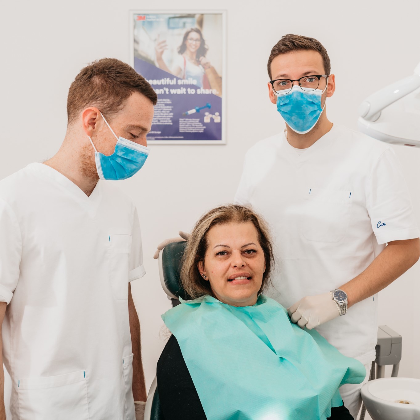 Doktor dentalne medicine pri radu